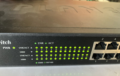 ~ Planet Technology GSW-2401 Gigabit Ethernet Switch 24-Port 10/100/1000Mbps