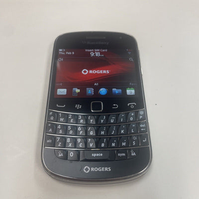 BLACKBERRY BOLD 9900 8GB cell phone (carrier: Rogers, Fido)
