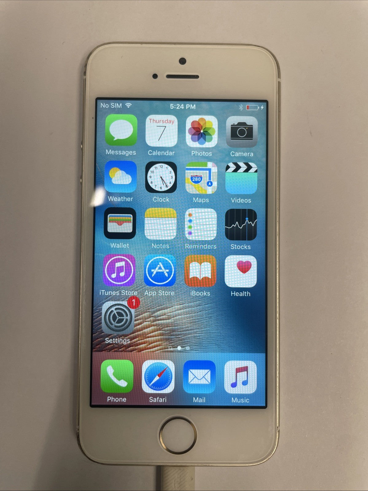 🔥Apple 16GB iPhone 5s A1533 Unlocked  Gold  +