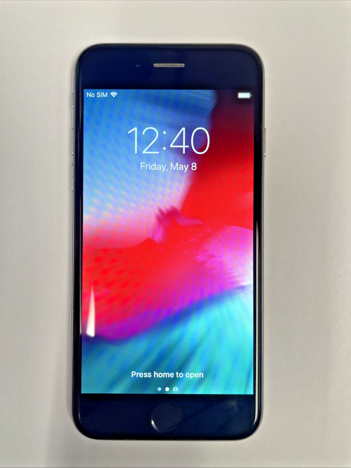Apple iPhone 6  A1549  - 64GB - Silver (Unlocked)  Minor Scratch +