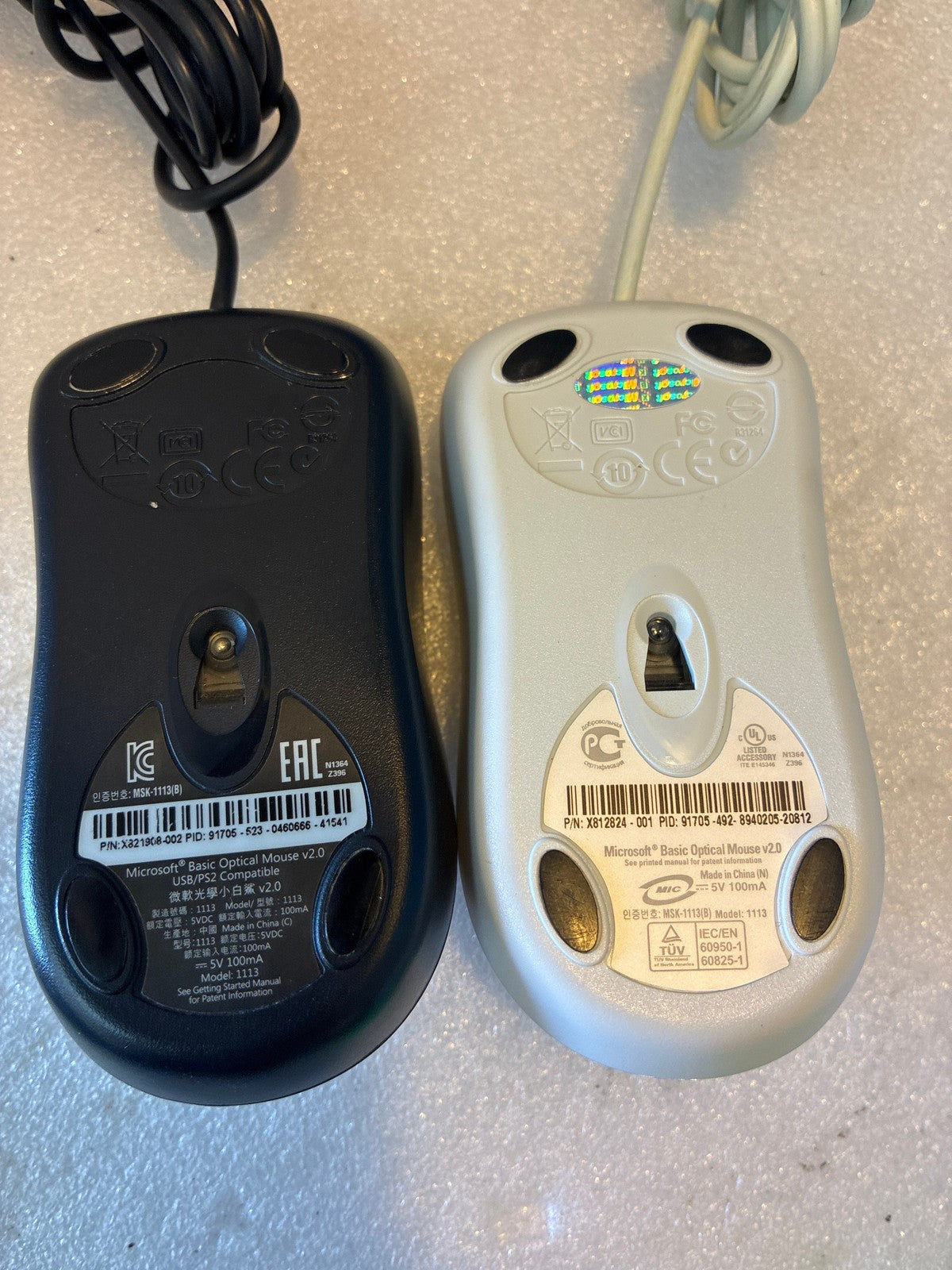 🔥 Microsoft Basic Optical Mouse v2.0 Model 1113 Lot of 2 Black White USB Wired