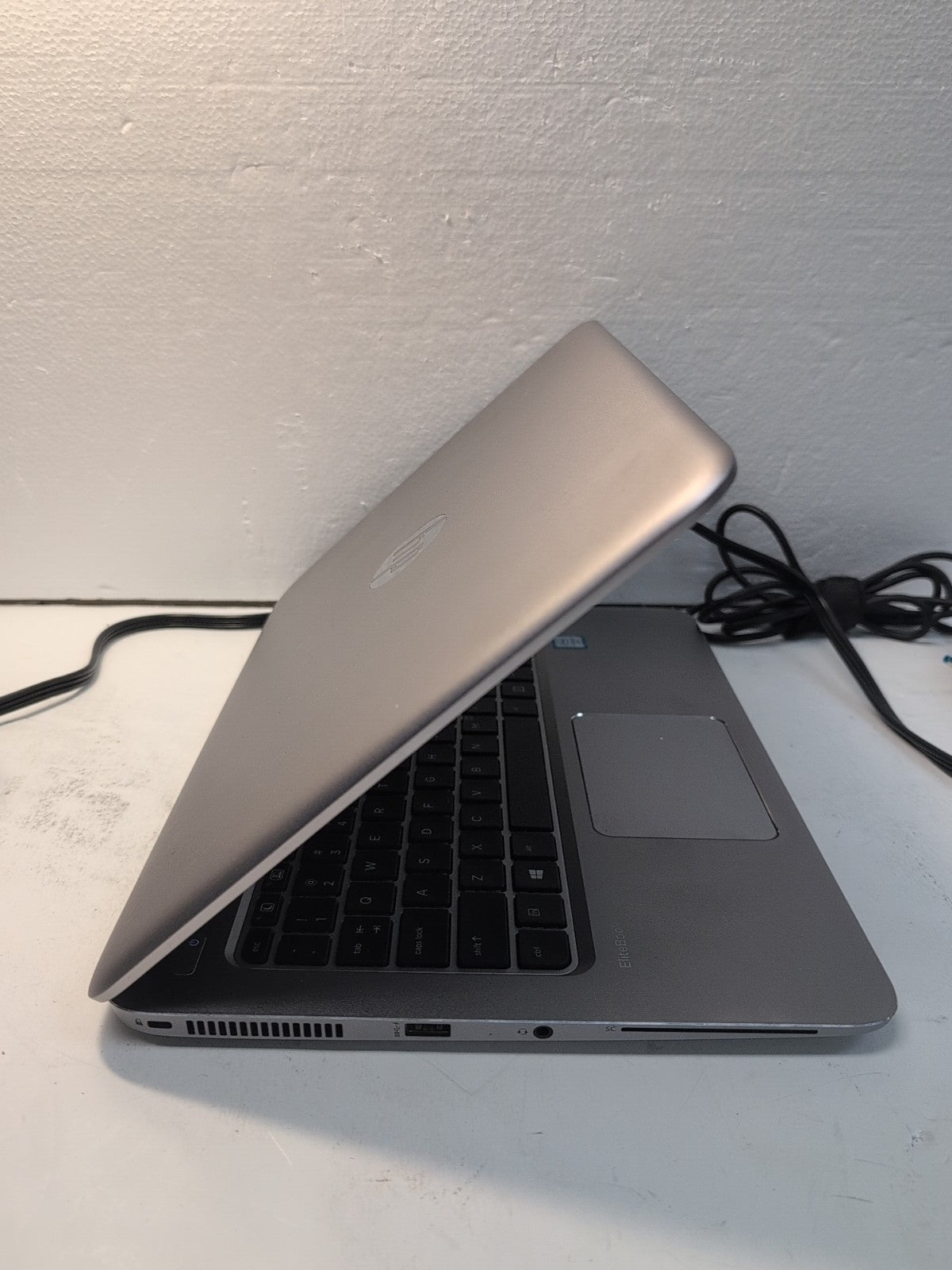 🔥NICE HP EliteBook Folio 1040 G3 14" Touch Laptop i7-6500U/8GB/360GB SSD/Win11-