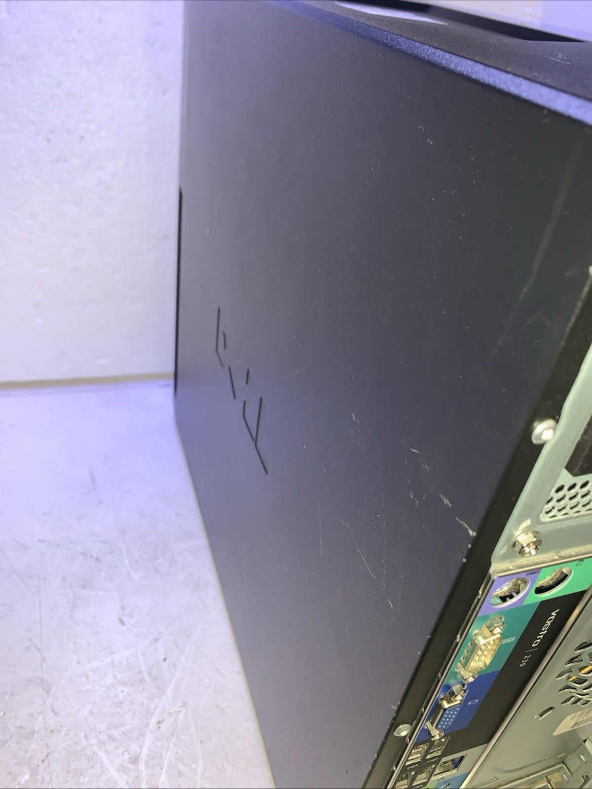 Dell Vostro Intel E7500 2.93GHZ 3GB 500GB Windows XP SP3 (RS232, Card reader)