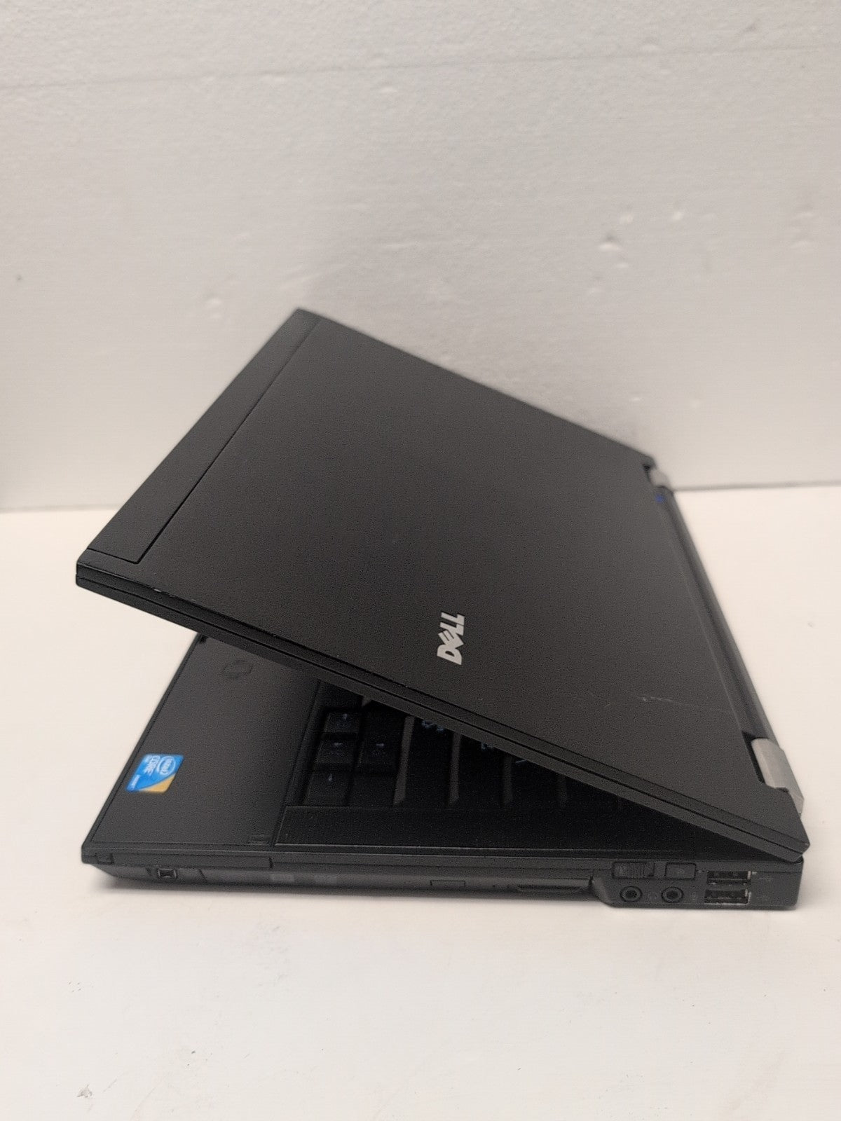  Dell Latitude E6400 14" Laptop C2D P8600/4GB/250GB HDD/WIN XP/Working Battery -