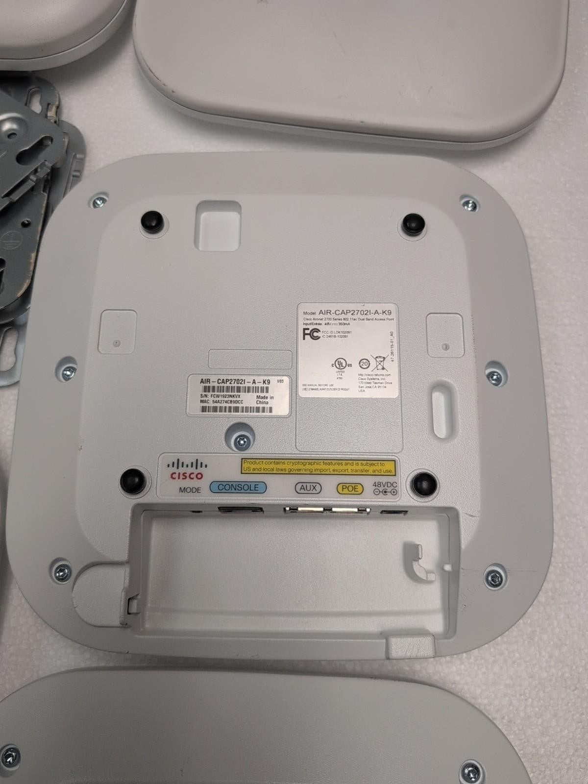 5x Cisco AIR-CAP2702I-A-K9 Aironet Access Point w/ Mounting -