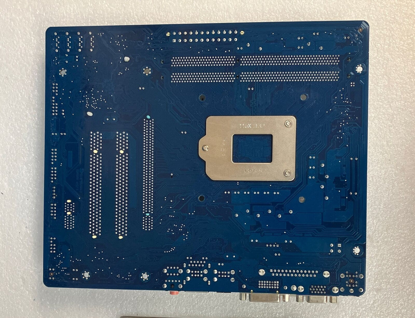 Gigabyte GA-H61M-S2PV LGA1155 DDR3 Motherboard W/  IO Plate (NO CPU)~