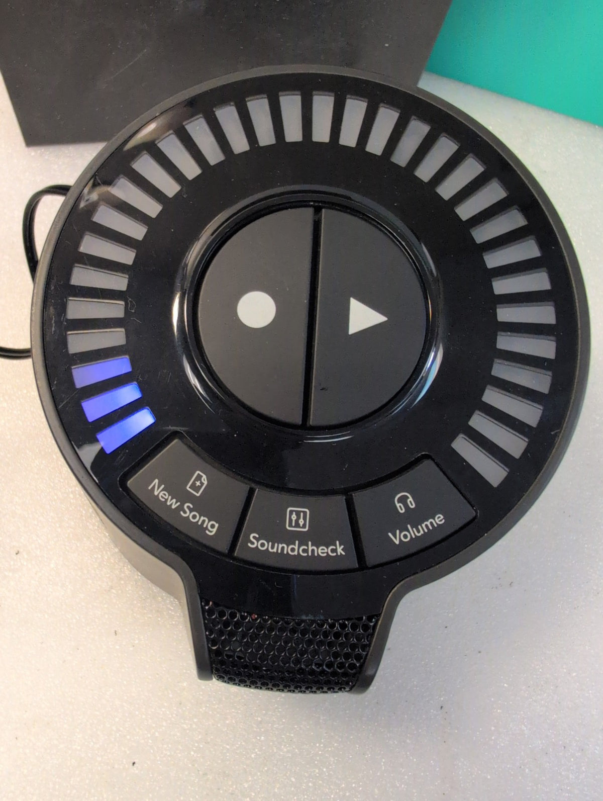 🎸 iZotope Spire Studio SP111 Portable Recording Studio & Bluetooth Speaker