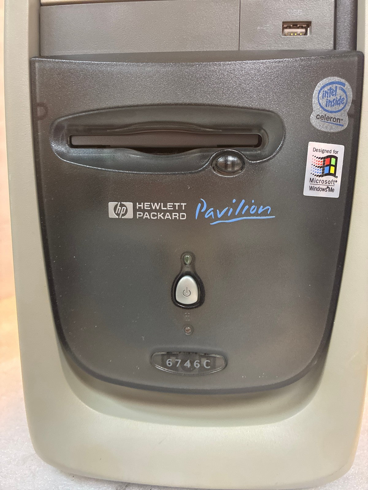 🔥 HP Pavilion 6746C Desktop Tower PC Celeron 733MHz Windows Me Vintage