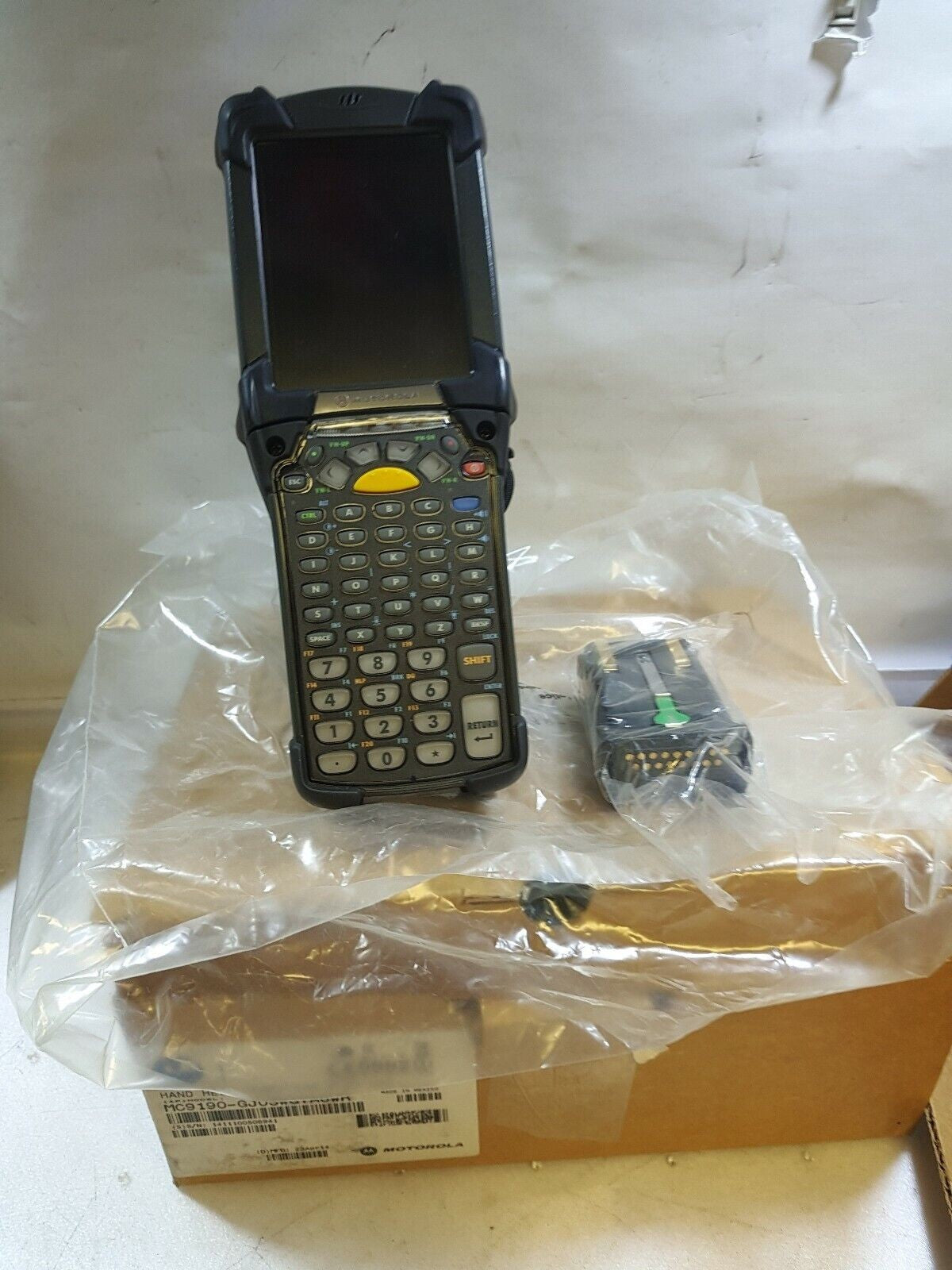 - NEW Symbol Zebra Motorola MC9190-GJ0SWGYA6WR Handheld Computer MC9190 - G