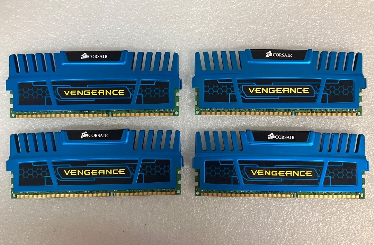 48GB =12x 4G Corsair CMZ8GX3M2A1600C9B Vengeance Blue PC3-12800 1600mHz DDR3 RAM