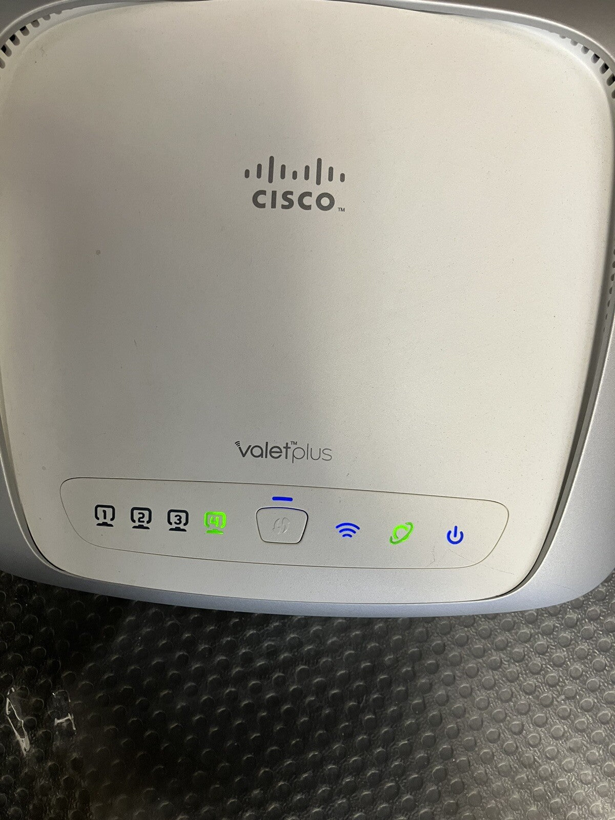 ~ Cisco Valet Plus M20 Wireless Router /10/100/1000 4 Port Ethernet Router White