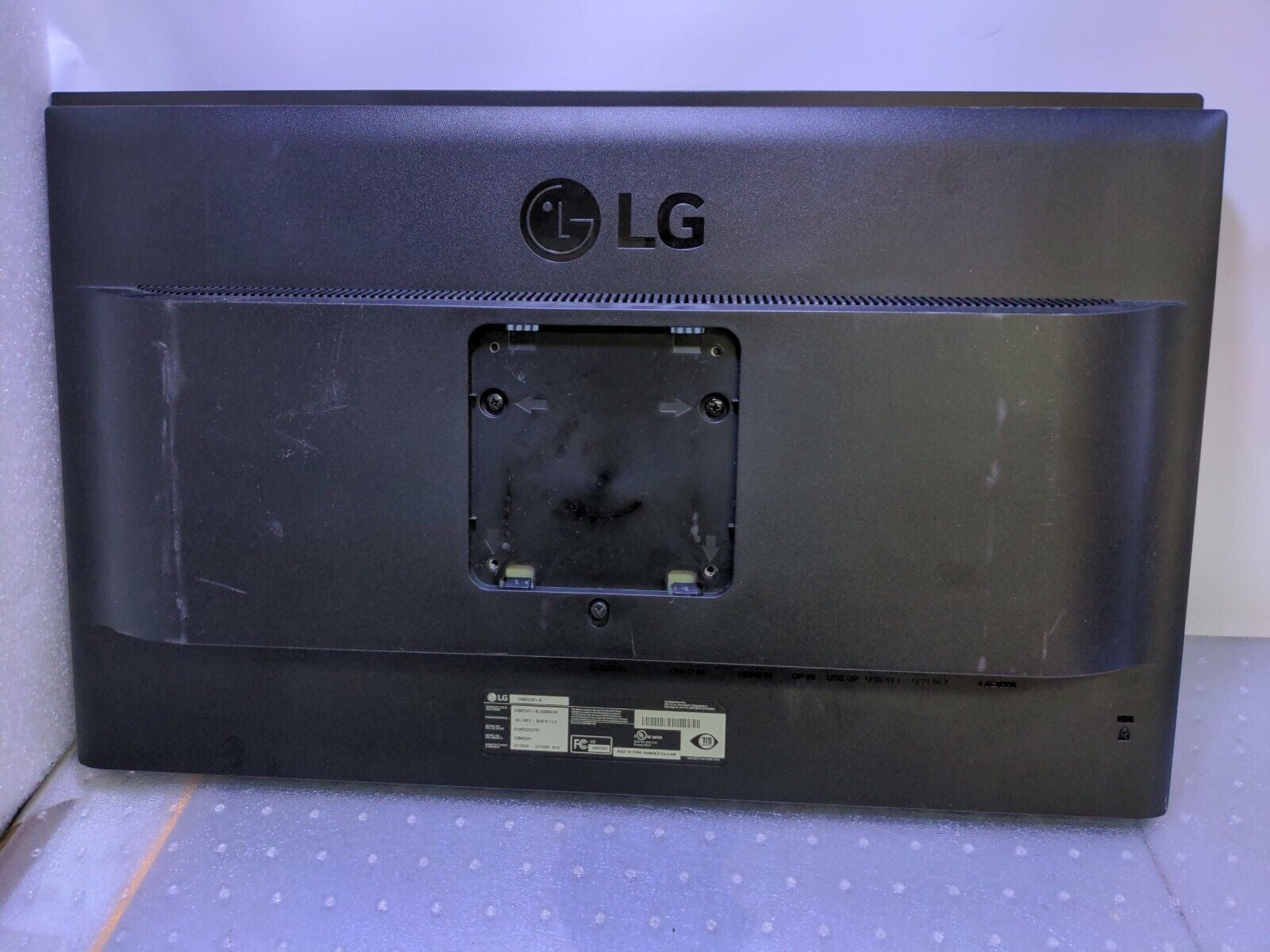 - (NICE) 2x LG 24BK550Y-B 24" Widescreen 1920x1080 HDMI  LCD Monitors (NO STAND)