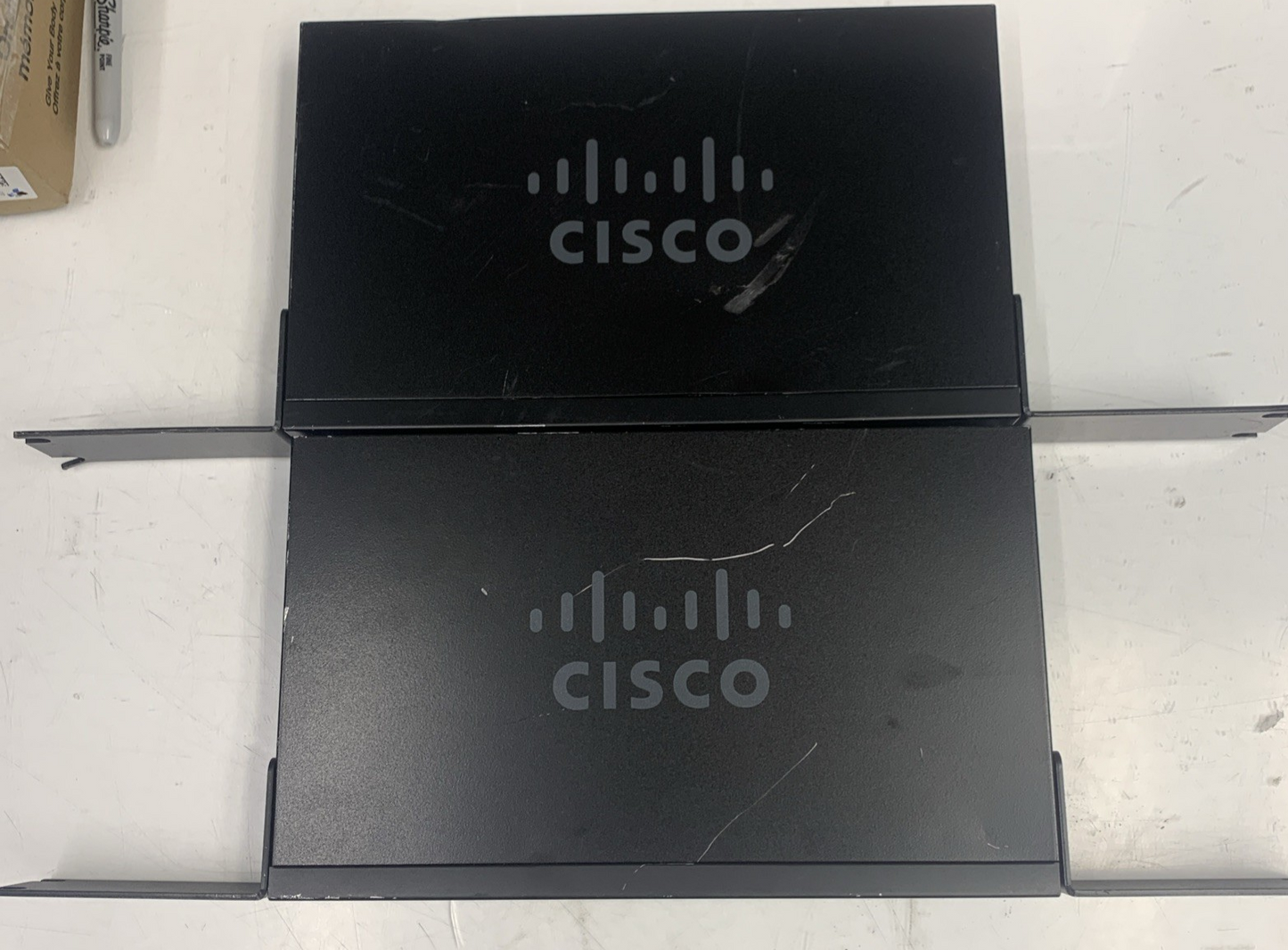 Lot of 2 Cisco SG110-16 16 Gigabit Ethernet GbE Ports Switch