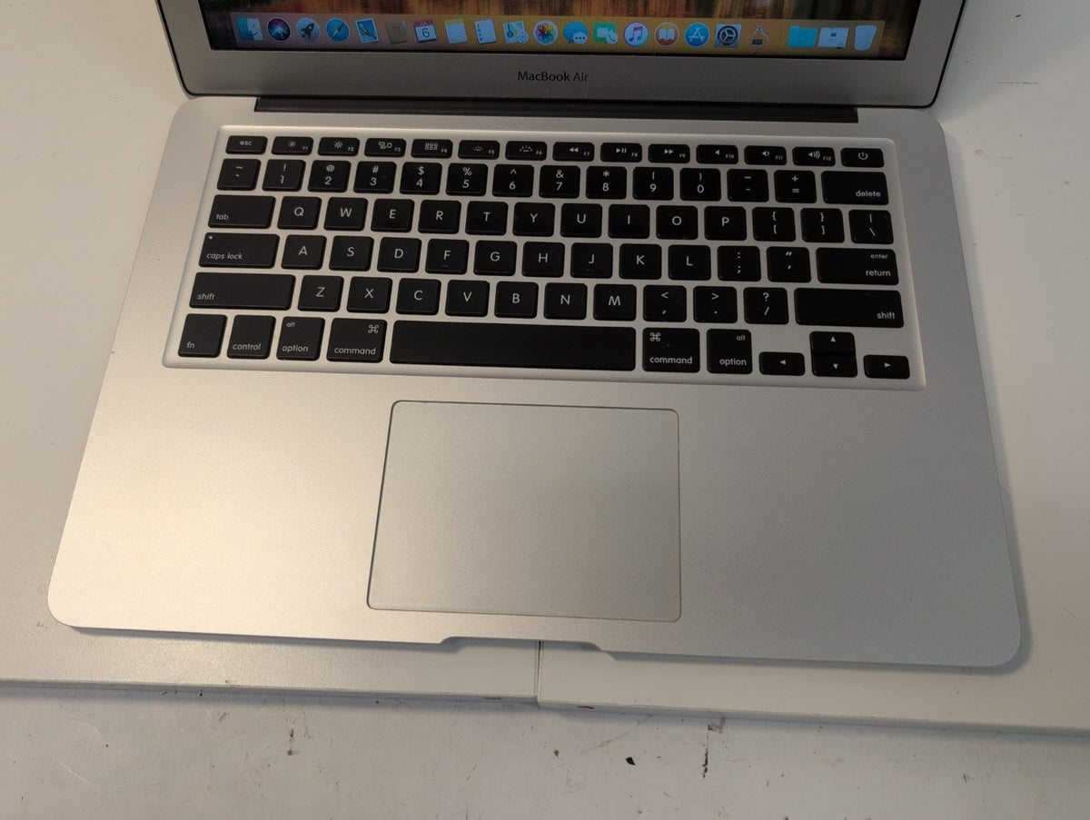  Apple MacBook Air 2015 A1466 13.3"/i5-1.6GHz/8GB/128G SSD/10. 13(NO AC, READ) -