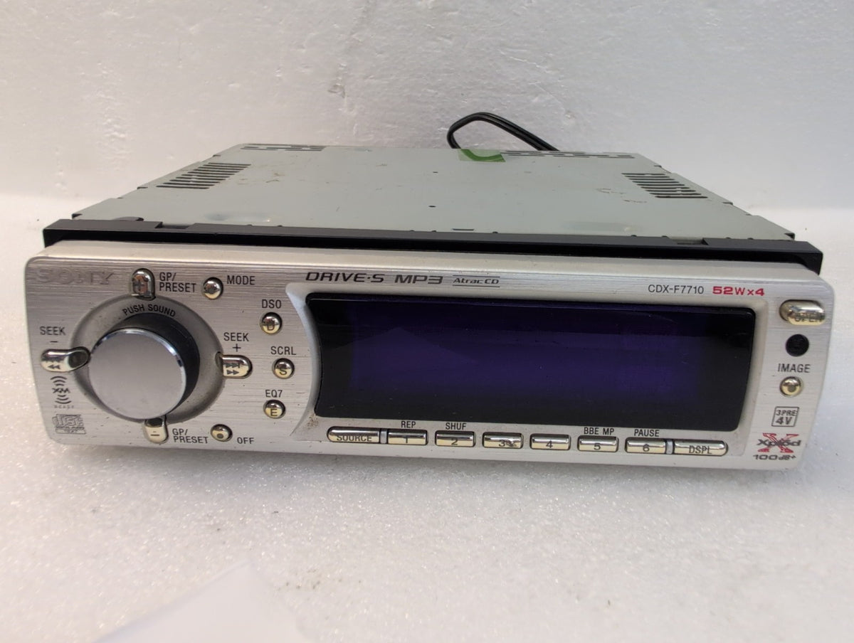 🎸 Sony CDX-F7710 FM/AM Compact Disc Player Car Stereo 52Wx4 MP3 BBE Xplod