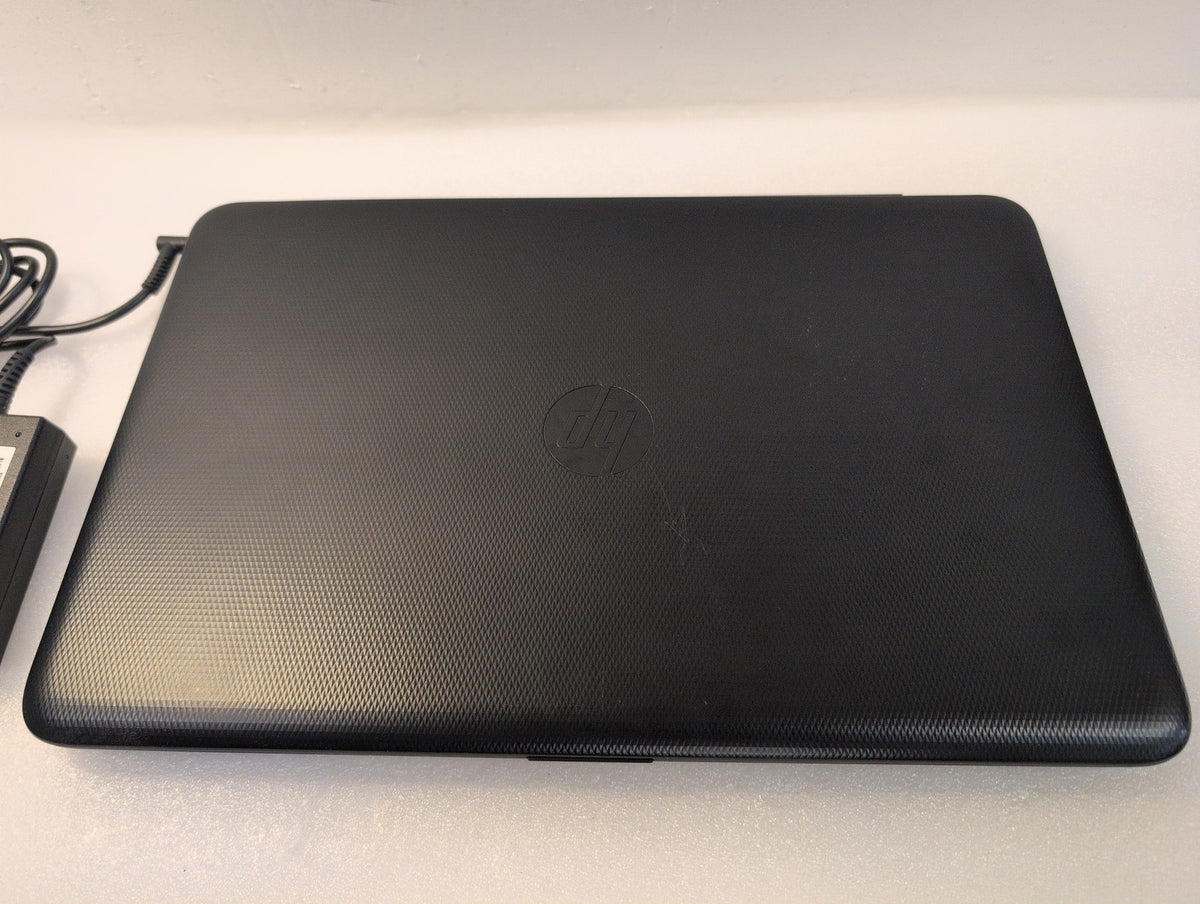 🎸 HP 15-ac028ca 15.6in Laptop Pentium 3825U 8GB RAM 750GB HDD (READ)