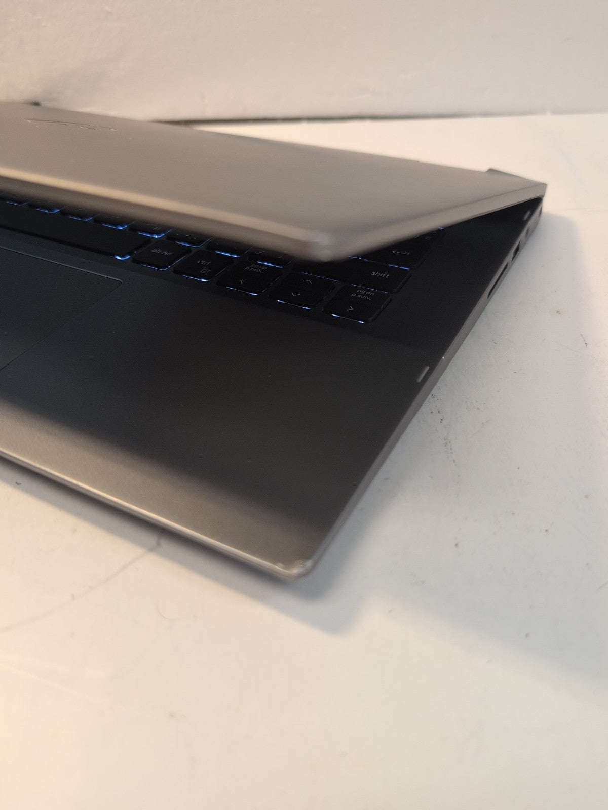 🔥 Dell Inspiron 5400 2in1 Touch Laptop  i7-1065G7/8GB/ 500GB NVMe/win11 (READ)-