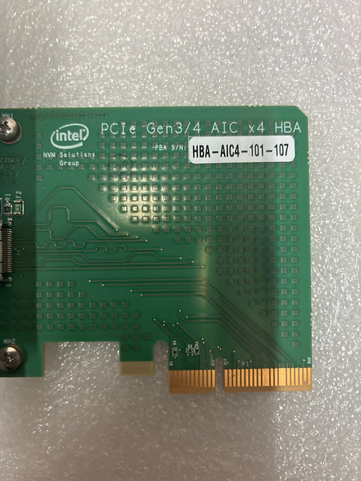 🔥 Intel HBA-AIC4-101-107 PCIe Gen3/4 x4 HBA Card with Cable