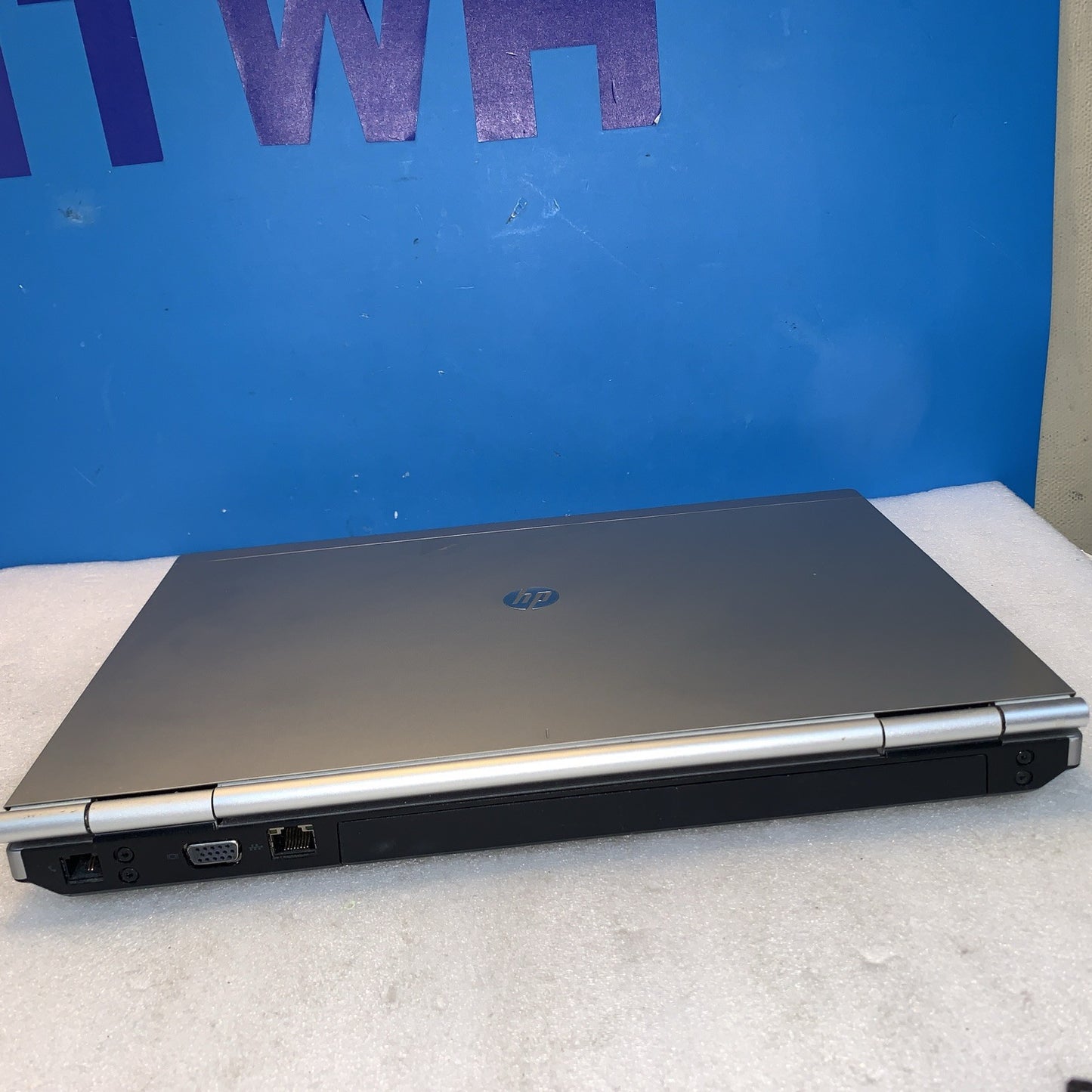 🔥 HP Elitebook 8460p 14" CPU 4GB FireWire DP WiFi Bluetooth Webcam Win XP SP3
