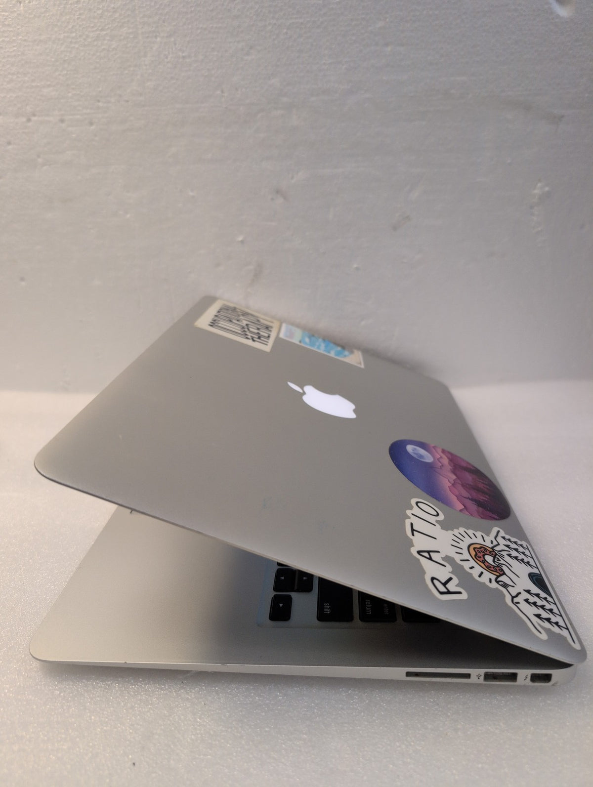 🎸 Apple MacBook Air 13-inch Early 2014 A1466 i5 1.4GHz 128GB SSD 4GB RAM 10.13