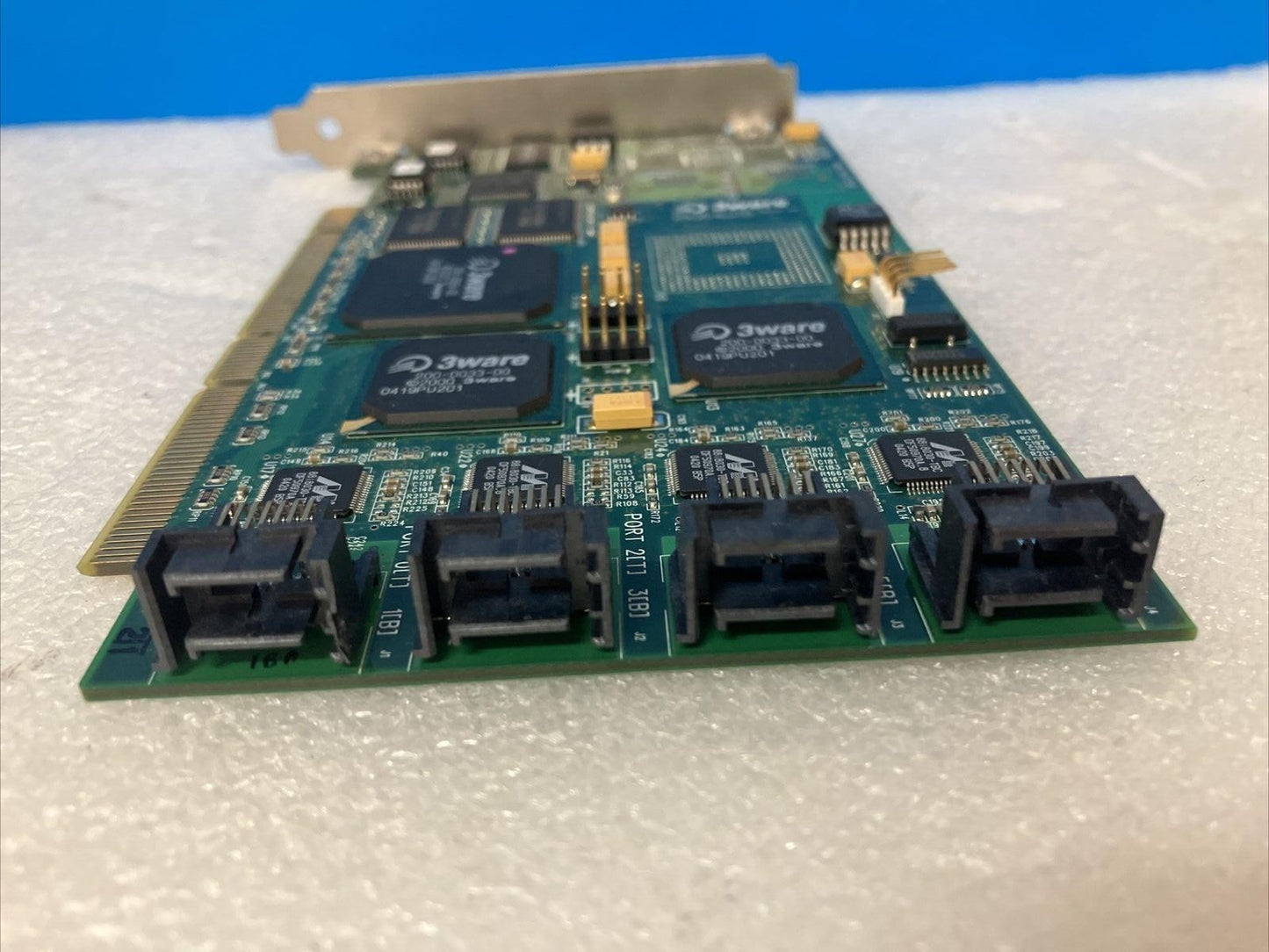 3Ware 8506-8 PCI SATA Escalade Controller 8-port Raid Card ~