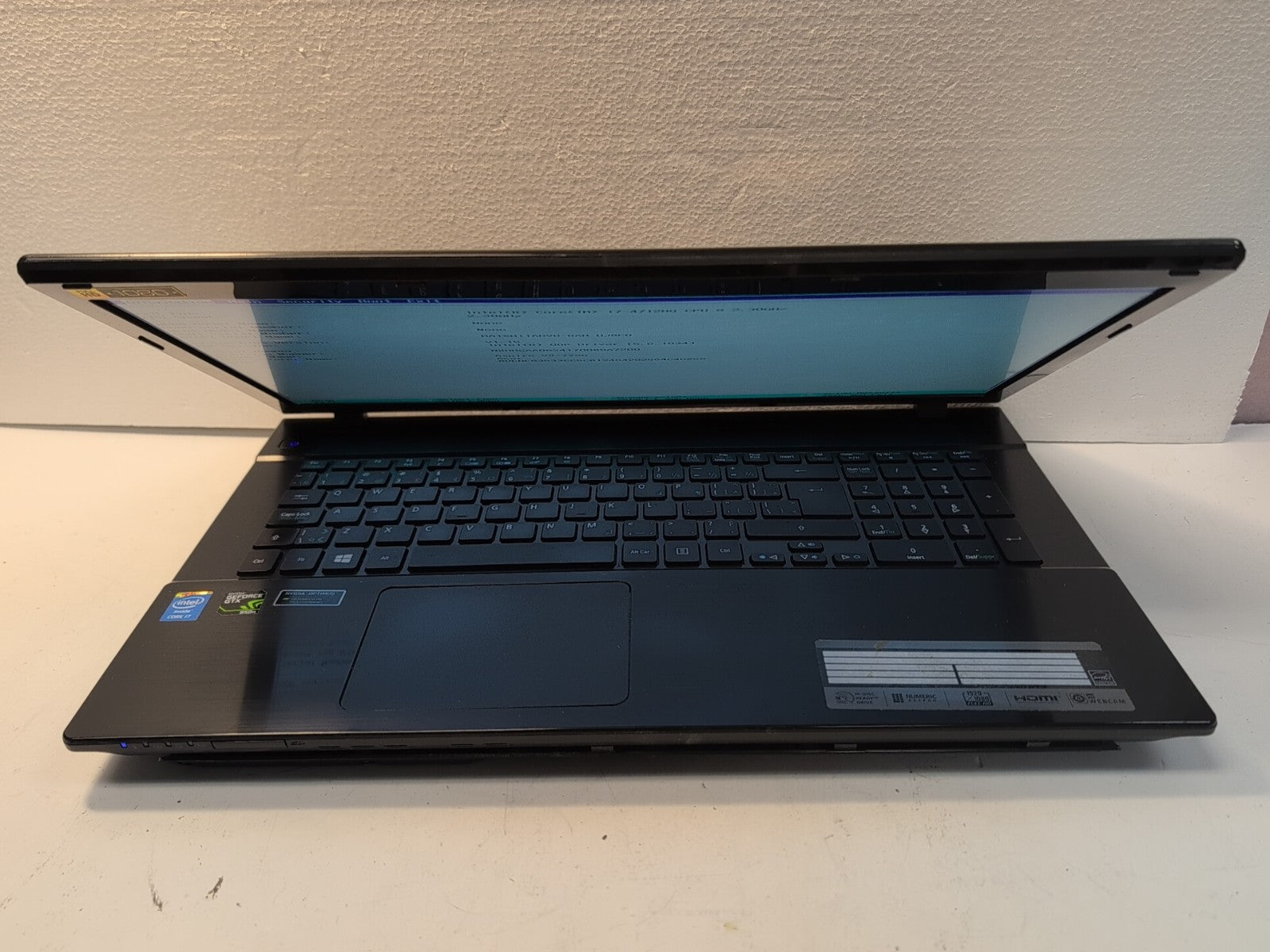 (AS IS) Acer Aspire V3-772G 17" Laptop Intel i7-4712MQ 2.30GHz/ 4GB RAM/NO HDD -