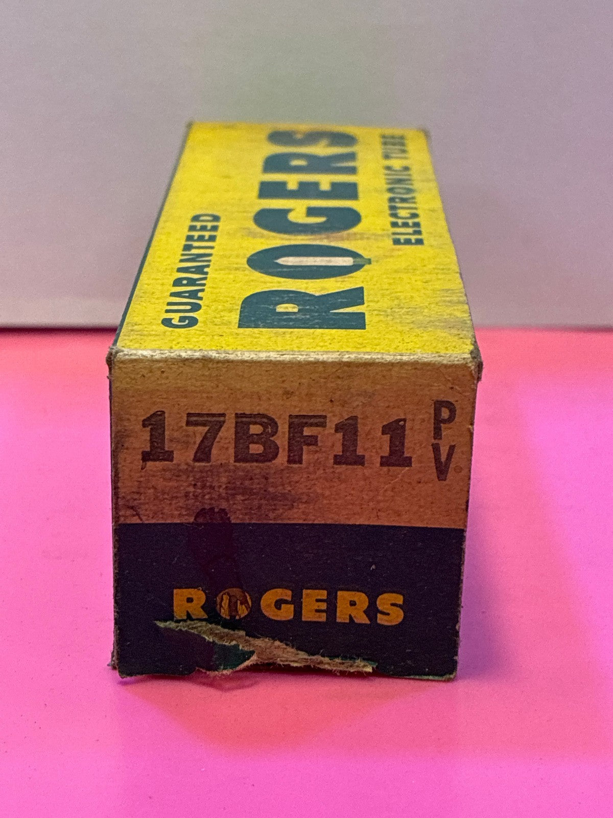 🔥 Rogers 17BF11 Vintage Vacuum Tube in Original Box - New Old Stock