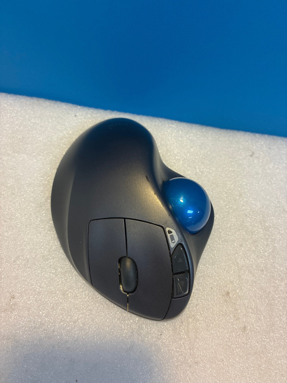 🔥 Logitech M570 Wireless Trackball Mouse Black Blue Ball Ergonomic