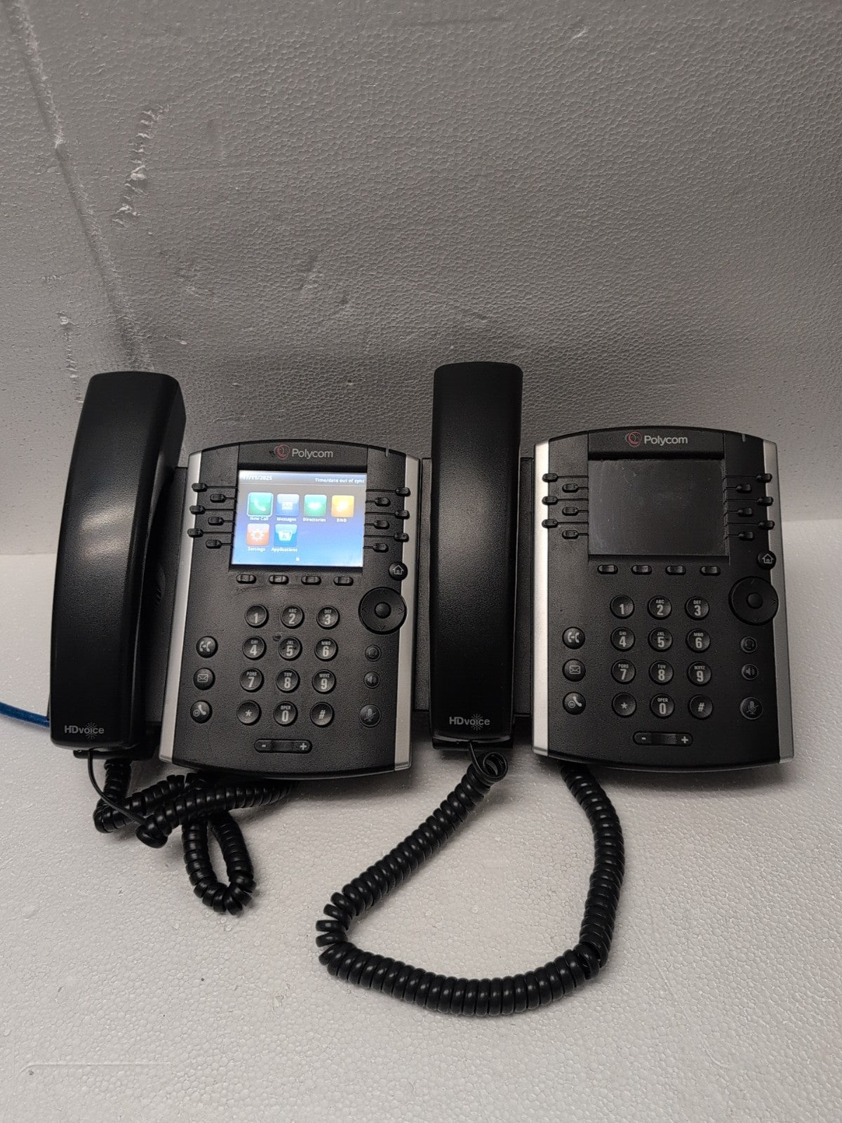 2x Polycom VVX 410 Business Phone 12-Line Gigabit VoIP PoE HD Voice w/ Stand -