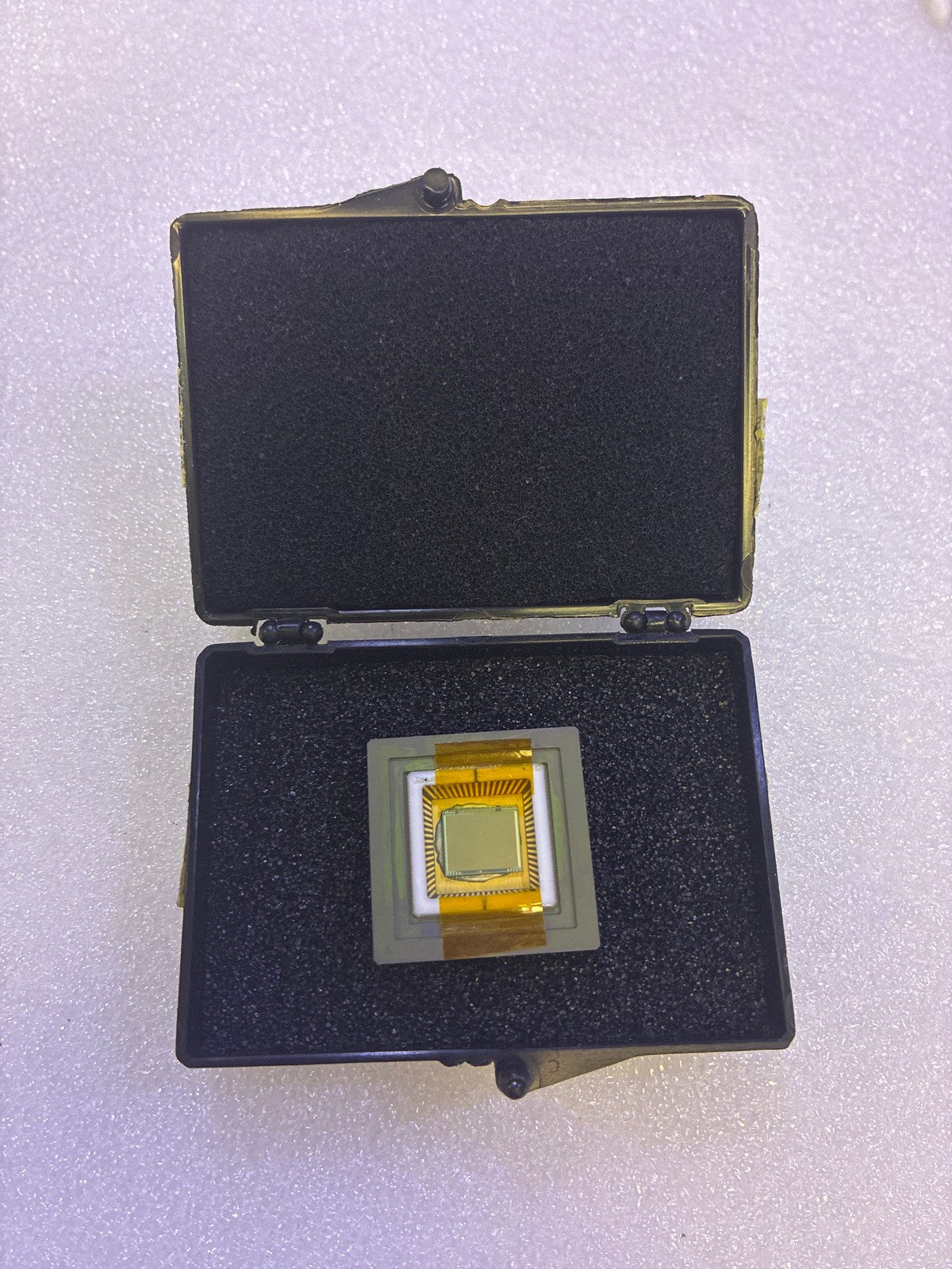 🔥 CCD Focal Plane Array Image Sensor Ceramic LCC Package