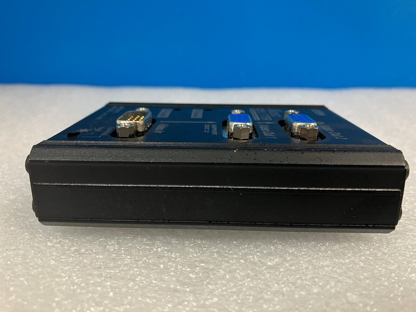 ~ Aten VS-102 Video Splitter 250 MHz Band Width 2 Port VGA w/ Adapter