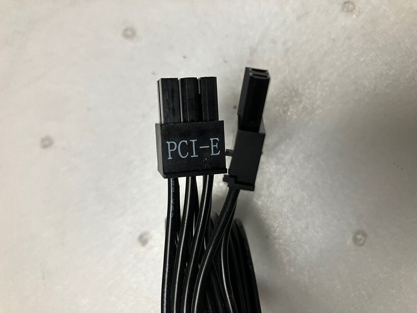 ~1x EVGA SuperNOVA 6 Pin To Dual 8 pin (6+2) (6+2) PCI-e NC09 Power Supply Cable