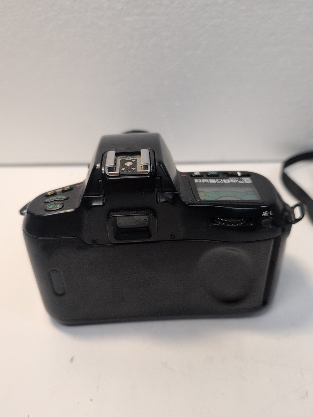Nikon F70 SLR 35mm Film Camera with Nikon AF Nikkor 28-80 mm Lens (No Battery) -