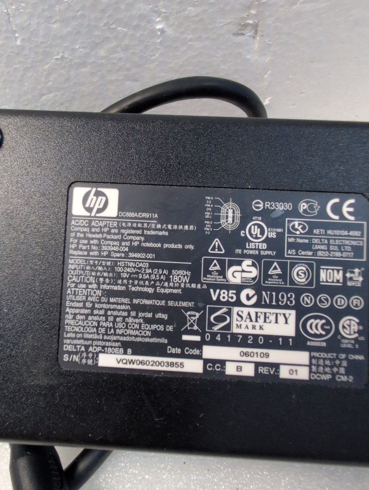 🎸 HP 180W AC Adapter HSTNN-DA03 393948-004 for Compaq HP Notebooks 19V 9.5A
