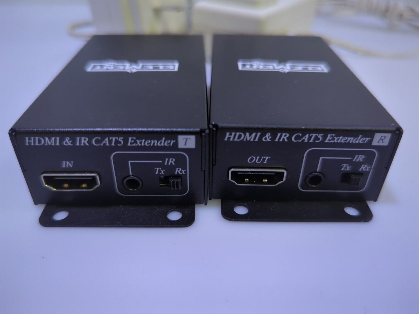 - ELEMENT  ELE70MHDBT-T/ELE70MHDBT-R HDMI&IR Cat5 HDMI Extender
