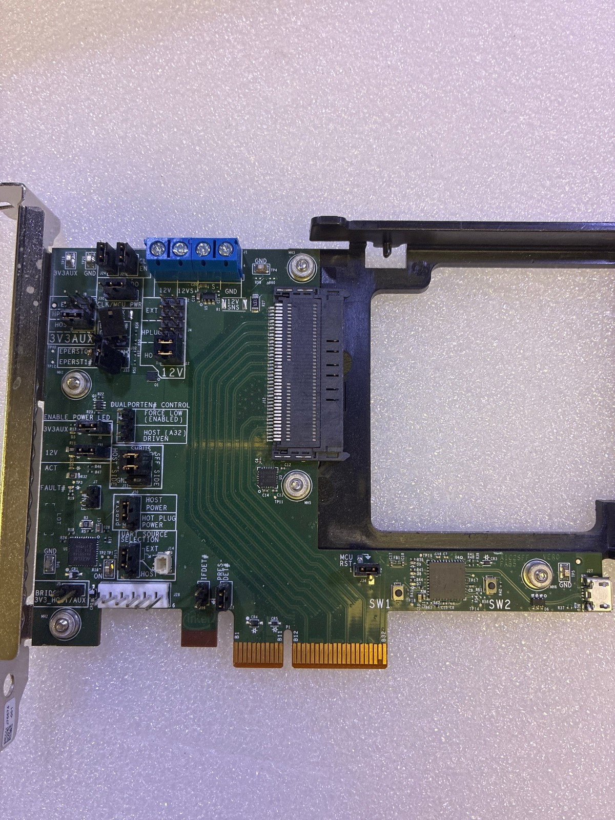 🔥 Dynami NMD-U2 PCIe U.2 SFF-8639 Hot-Plug Carrier Card with MCU Controller