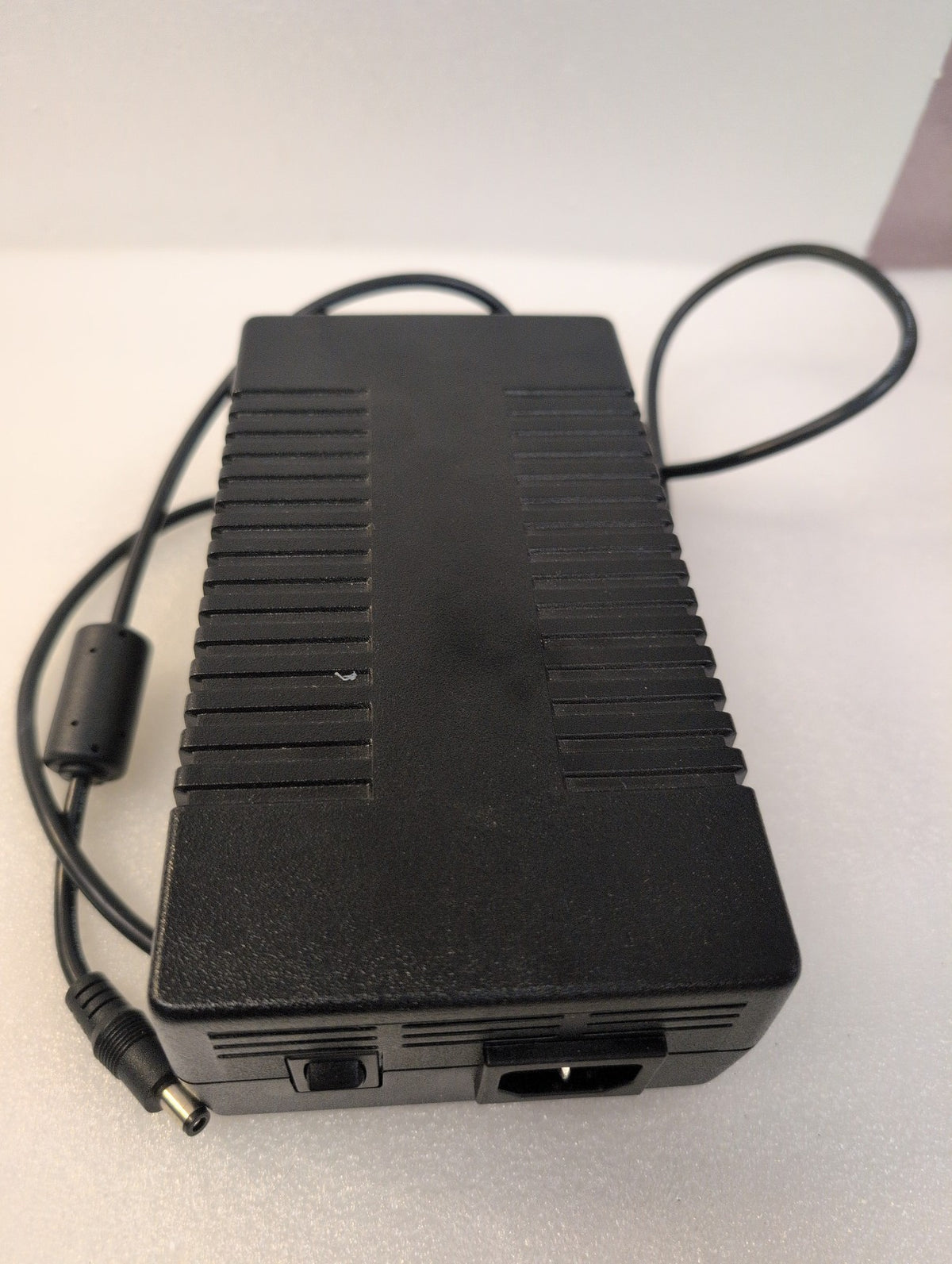 🎸 Power-Win PW-150A2-1Y-120E AC Power Adapter 12V 12.5A 150W