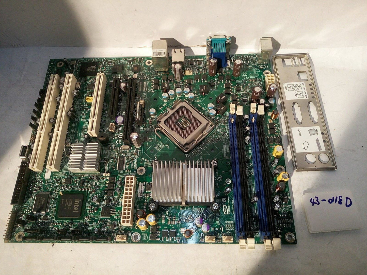 - 1x Motherboard Intel DAS48MB16C   Rev:C  D88308-301  QSSX8 