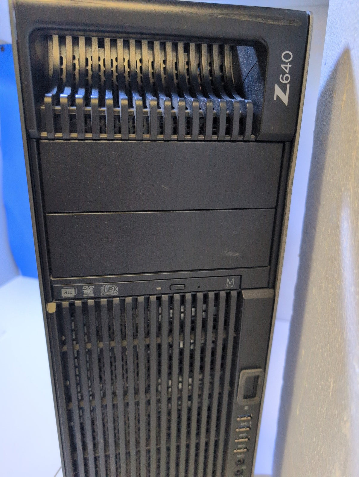 HP Z640 Workstation Intel Xeon E5-2630 v3 16GB RAM 1TB HDD Win 11 Pro -