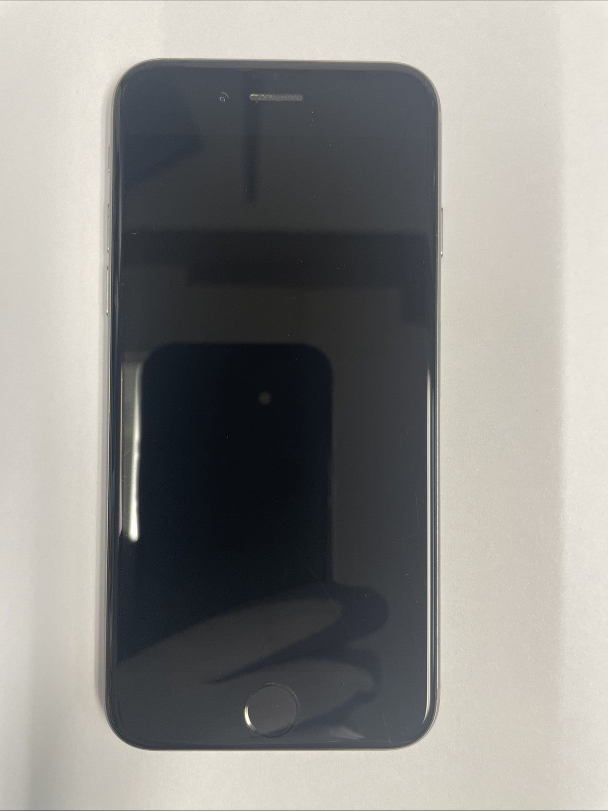 Nice Apple iPhone 6  A1586  -16GB - Silver (Unlocked)    +