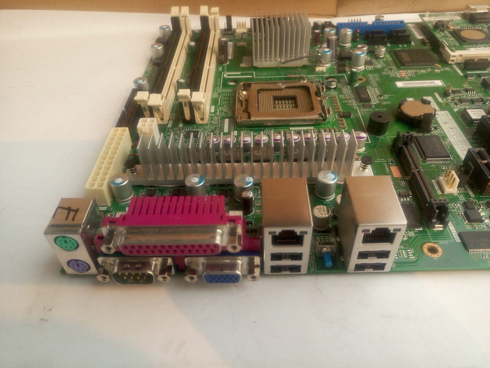 - IBM Lenovo Server X3200 Motherboard Socket 775 FRU 43W5050 W/SAS CARD @@@