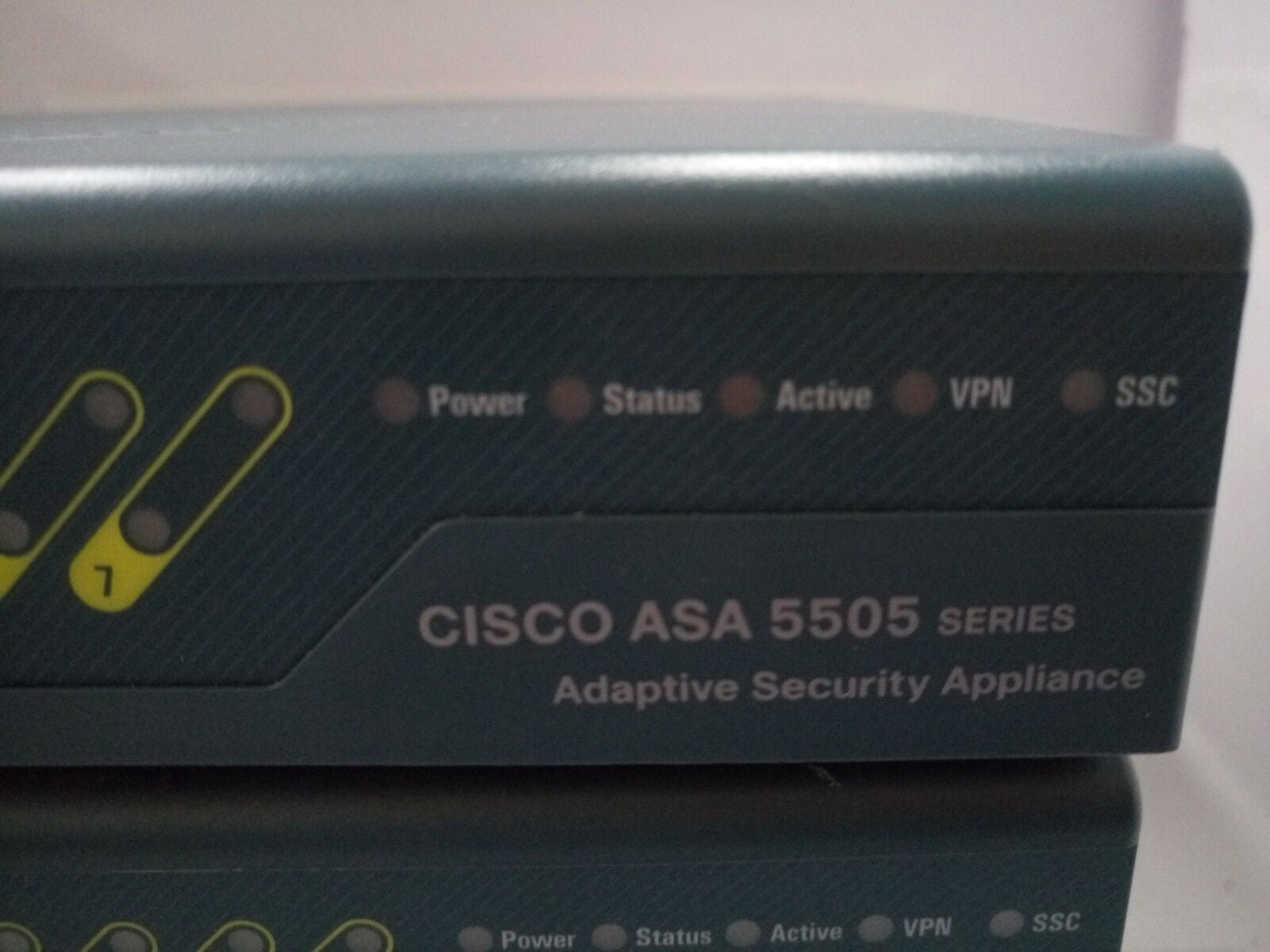 1 x CISCO ASA 5505 SECURTY APPLIANCE ASA5505 w/ 10 User Base License