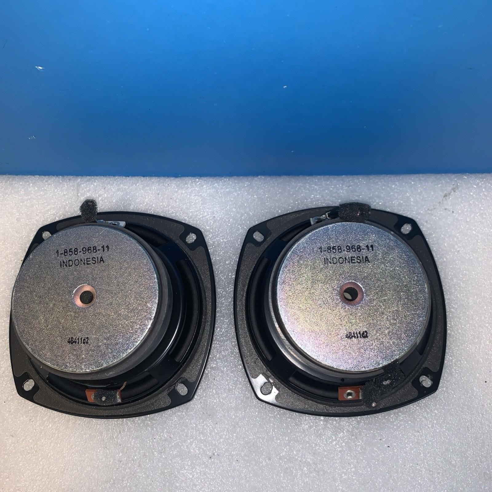 Lot of 2 Sony HT-XT1 loud Speaker 1-858-968-11