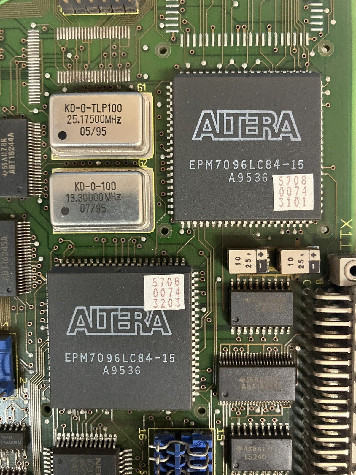 ~ SIEMENS Erzeugnisstand 570 548 9102.00 Circuit Board w/ Altera EPM7096LC84 -15