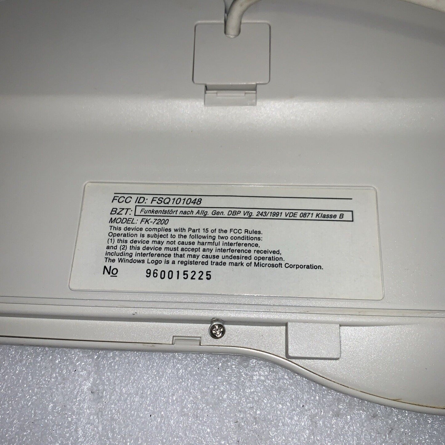 Vintage ~ Nikana  Model FK7200 Keyboard / mouse 5-pin & 9-pin