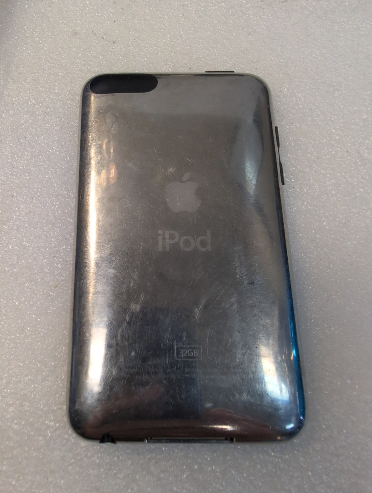🎸 Apple iPod Touch 4th Generation 32GB Black MC008C MP3 Player Wi-Fi Used