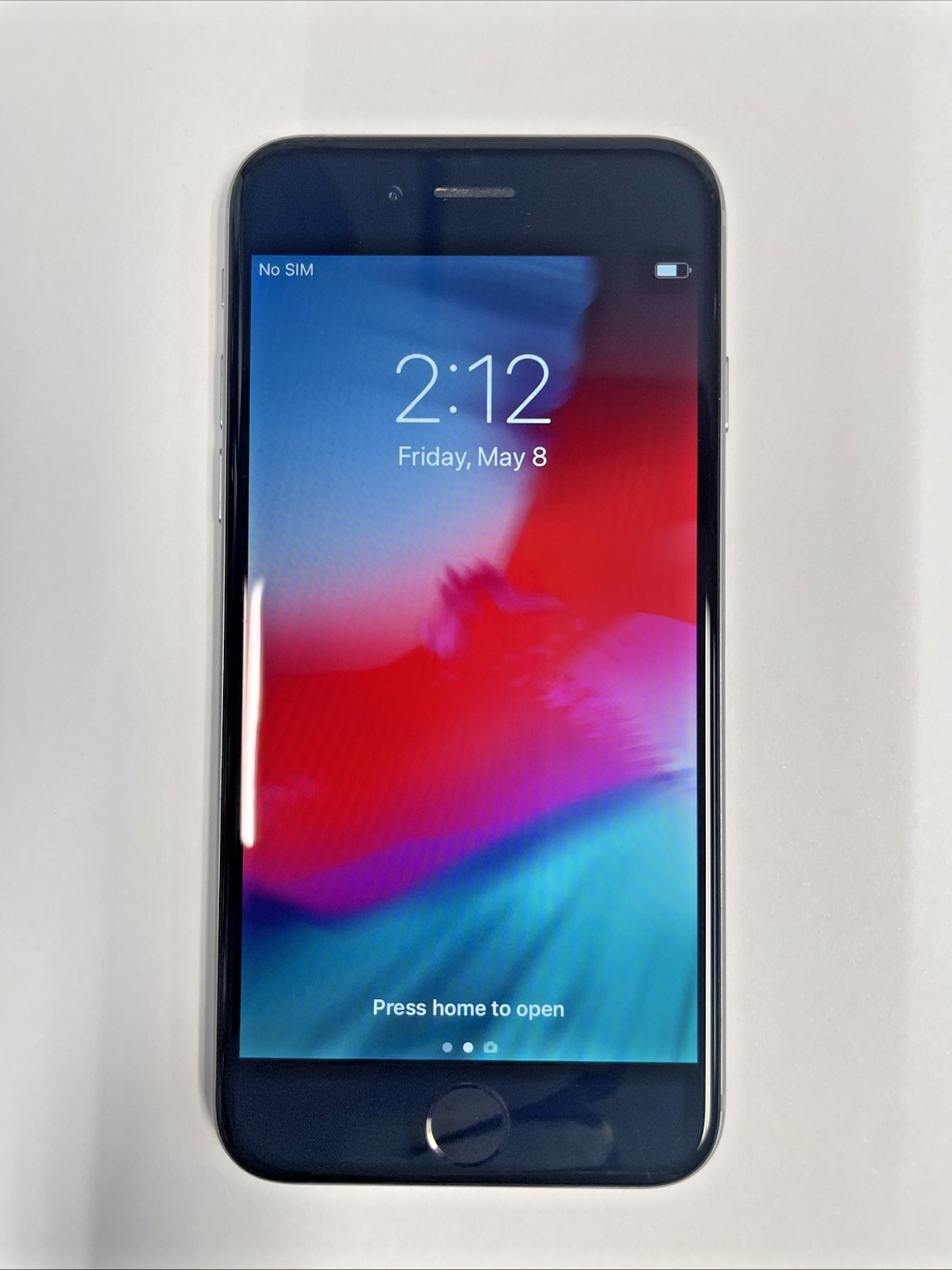 Nice Apple iPhone 6  A1586  -16GB - Silver (Unlocked)    +