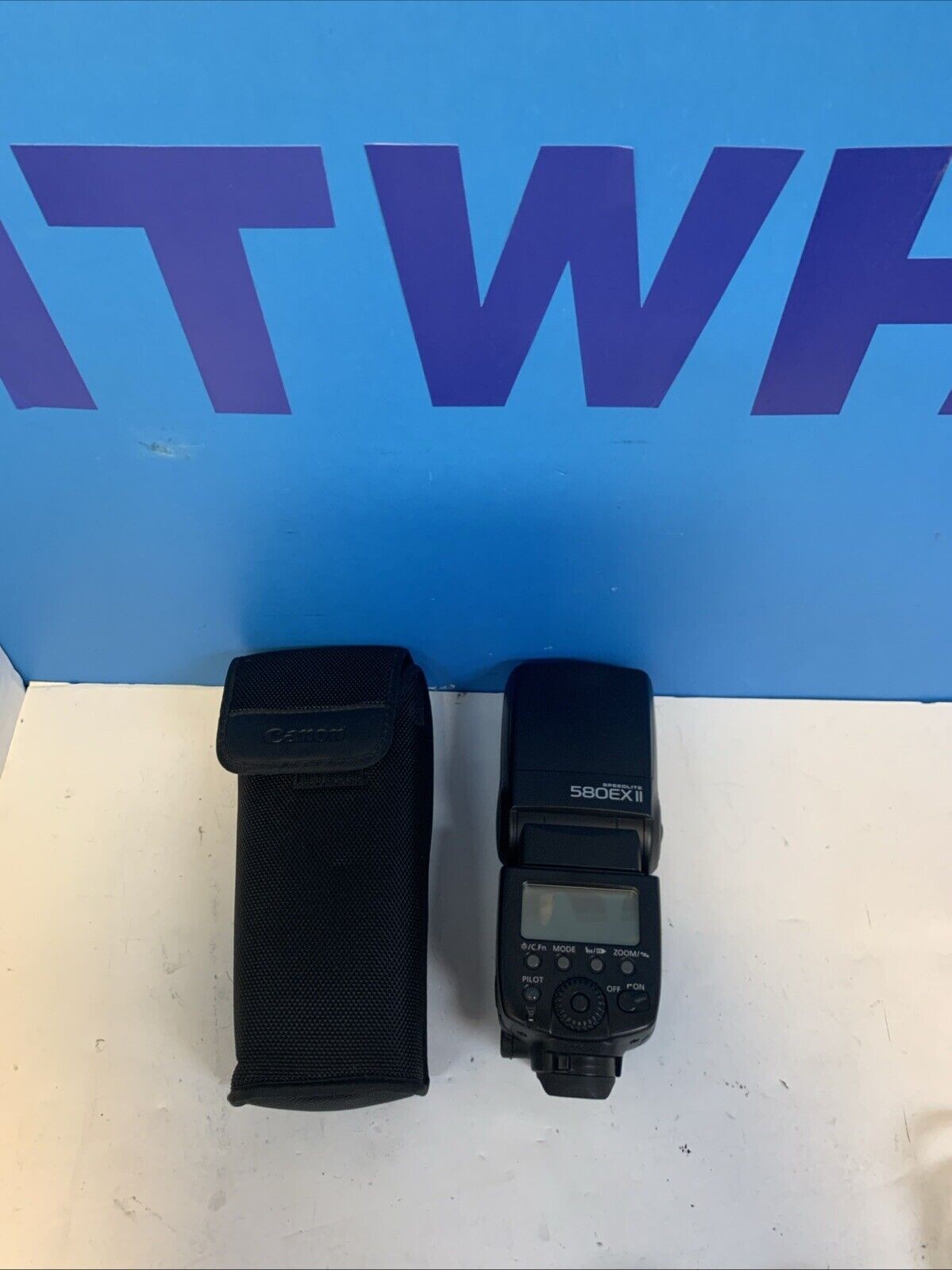 Nice Canon Speedlite 580EX II Shoe Mount Flash from JAPAN
