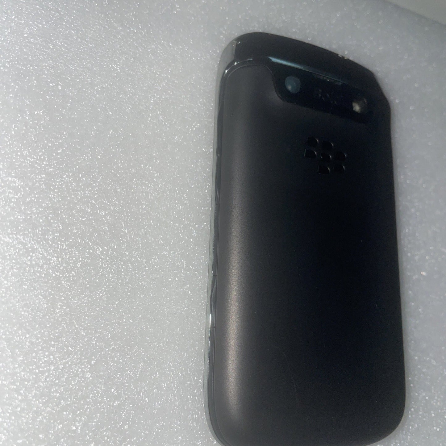 (Nice)  BLACKBERRY BOLD 9790 8G cell phone (carrier: BELL)