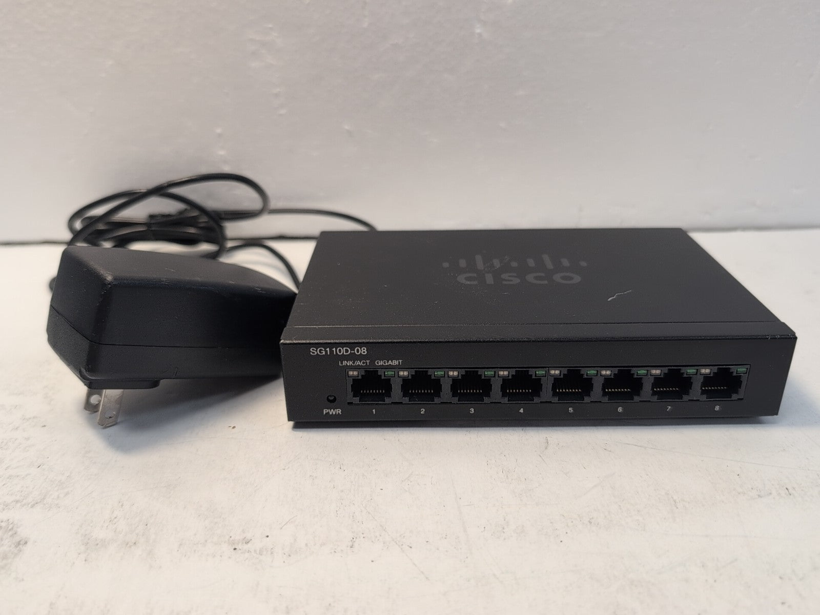 🔥  Cisco SG110D-08 8-Port Ethernet Network Gigabit Desktop Unmanaged Switch -